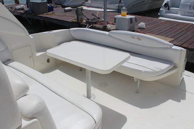 2-hour Private Sunset Cruise on a luxury yacht in Cancun Bay 25P18 - Birthdays and small celebrations