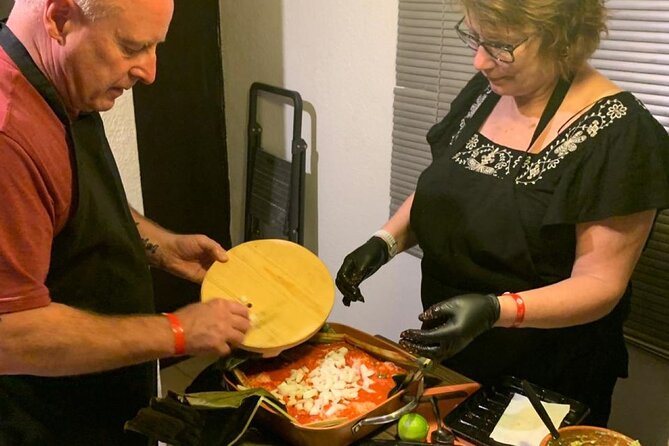 4h Cooking Class in Cancun with 8 Recipes & Bottomless Drinks - Dessert and the shared table