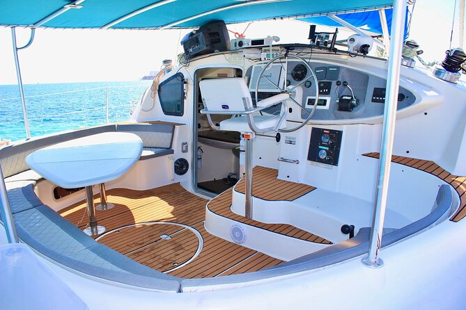 4hrs / 46ft Catamaran Private Charter From Cancun to Isla Mujeres - Timing, weather, and the possible sunset