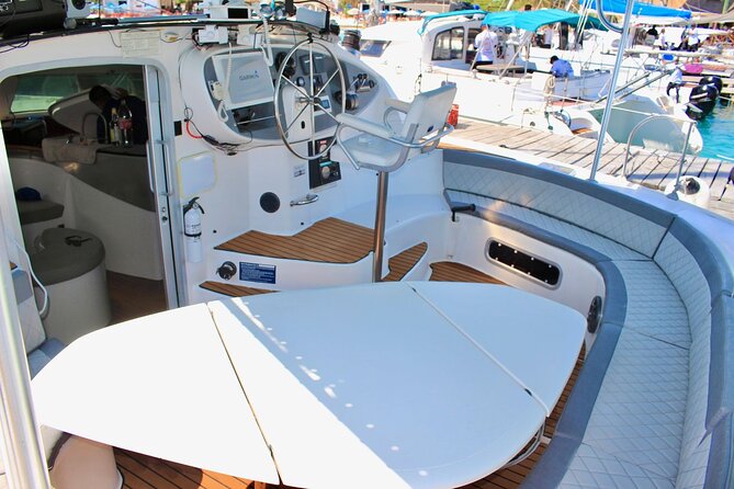 4hrs / 46ft Catamaran Private Charter From Cancun to Isla Mujeres - Is $1,700 a fair price?