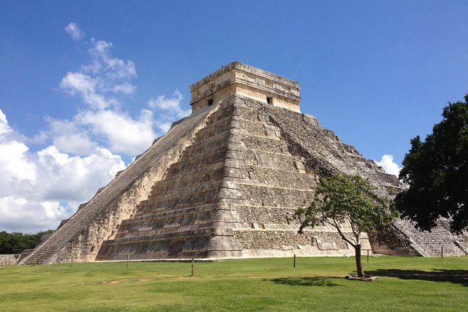 5 Days Mayan Heritage History Tour - Day 5: Chichen Itza saves a famous finish