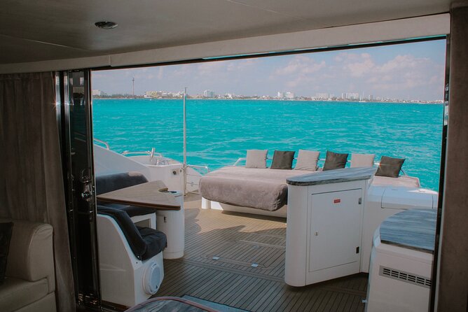 82 Feet Mega Yacht Rental up to 15pax in Cancun - Six hours or eight hours?
