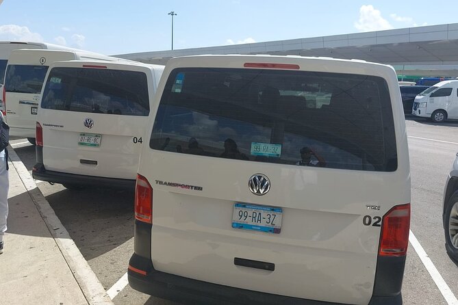 Airport Transfer to Tulum - Meeting your driver at Cancun Airport