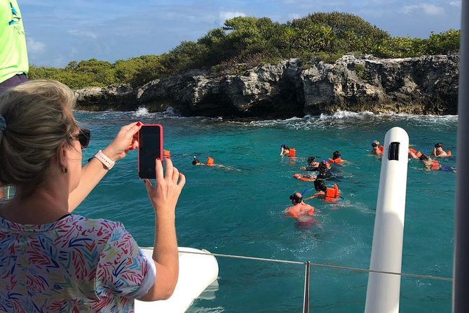 All Inclusive Caribbean adventure, reef snorkeling, Food & Drinks - The party-boat question