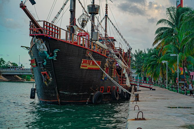 Amazing Combo Horseback & ATV Adventure with Pirate Show and Dinner - Puerto Morelos jungle park: four activities before lunch