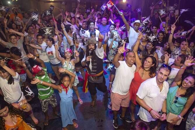 Amazing pirate dinner in Cancun, you must be here! - The Spanish-language pirate battle