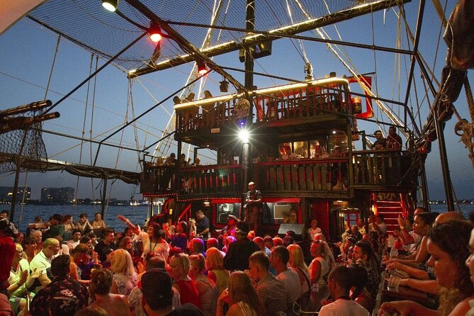 Amazing pirate dinner in Cancun, you must be here! - What the $99 price really covers