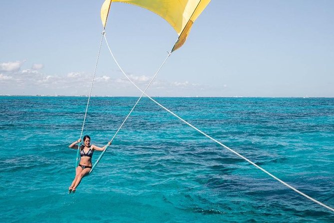 Amazing tour to the beauty Isla Mujeres with Snorkel and open bar - Isla Mujeres, the beach club, and limited free time