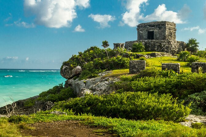Archaeological Tour in Tulum and Coba with Kuxtal Cenote - The guide and language question
