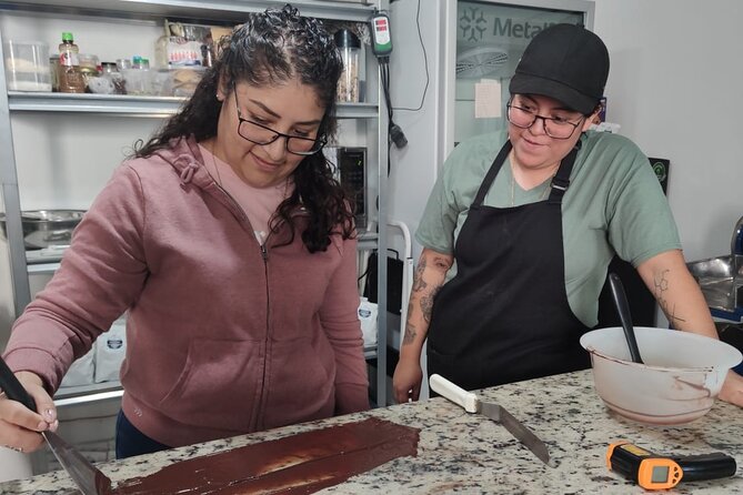 Artisanal Chocolate Bean to Bar Workshop in Cancún - The hands-on class, step by step