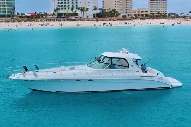 Beautiful SUNDANCER 60ft Private yacht / 18PAX 25P15 - Swimming and snorkeling on the longer trips