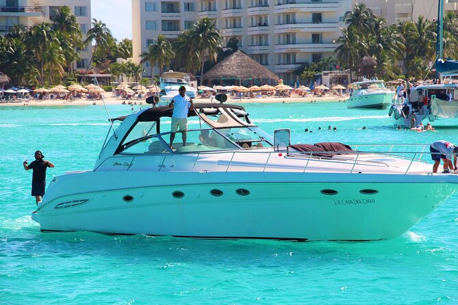 Beautiful Yacht SeaRay 48ft / 15PAX 25P16 - What the yacht day feels like on board