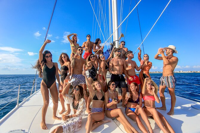 Best Catamaran Isla Mujeres tour with Open bar, lunch, snorkel - Key points to know before you book