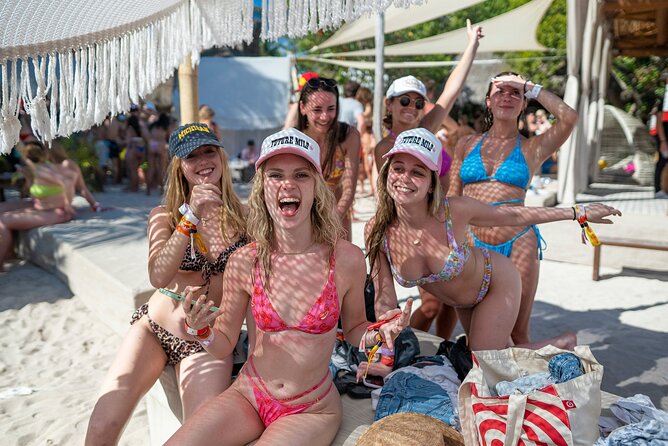 Best Catamaran Isla Mujeres tour with Open bar, lunch, snorkel - Sailing to El Meco Reef