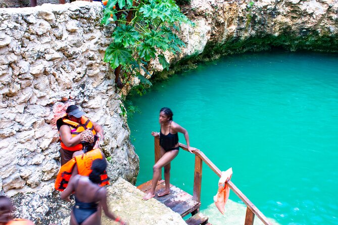 Best Combo from Cancun - Zipline Cenote ATV (Shared) and Lunch From Cancun - Fajitas, Drinks, and a Simple Finish