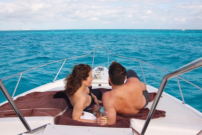 Big Yacht 48ft Rental up to 15 Pax snorkel - Cruising Cancun Bay on the Two-Hour Option