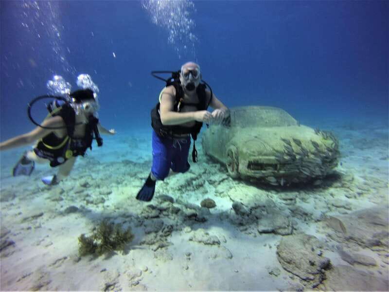 Cancun: 2-Tank Dive for Beginners with MUSA and Reef Dive - Group size and guide attention