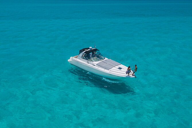 Cancun 4 hour Private Yacht Experience with Lunch and Open Bar Onboard - Cruising toward El Meco reef