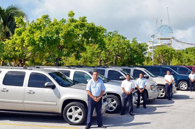 Cancun Airport Private Shuttle with WIFI - What the van and driver provide
