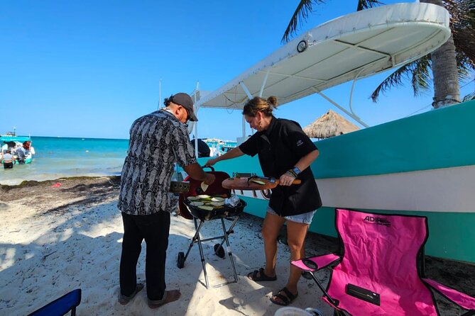 Cancun Beach Seafood Barbecue Class in a Kombi - What the beach setting adds, and what weather can change