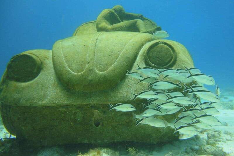 Cancun: Beginner Scuba Diving at Underwater Museum - MUSA: an unusual first underwater stop