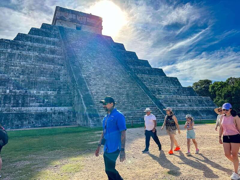 Cancun: Chichen Itza Early Access Guided Tour - Sun, shade, and what to carry