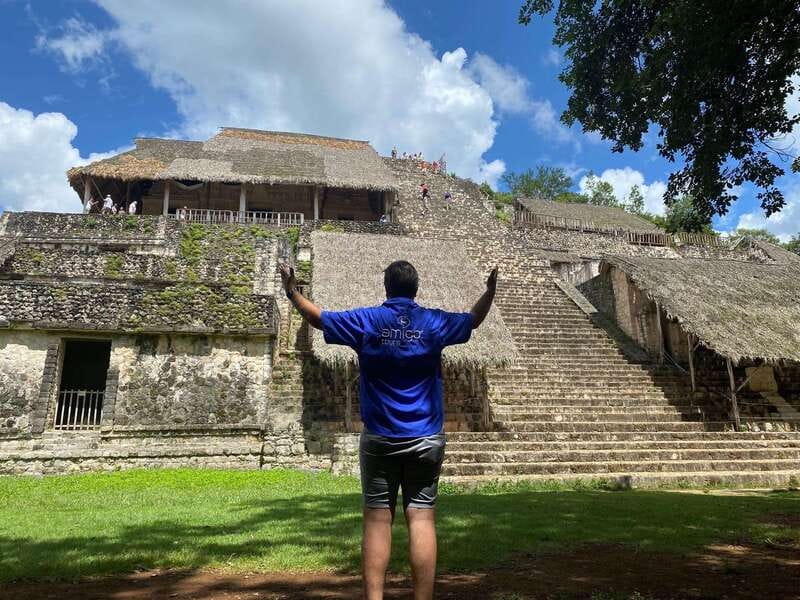 Cancun: Chichen Itza, Ek Balam, Cenote & Lunch - Chichén Itzá with a guide who gives the stones meaning