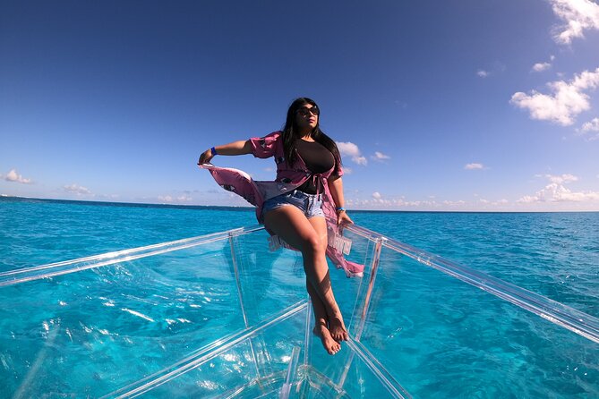 Cancún Clear Boat 90 minutes tour perfect for photos and families - Key points at a glance
