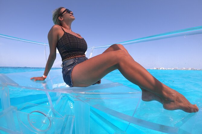 Cancún Clear Boat 90 minutes tour perfect for photos and families - What this clear boat ride is really about