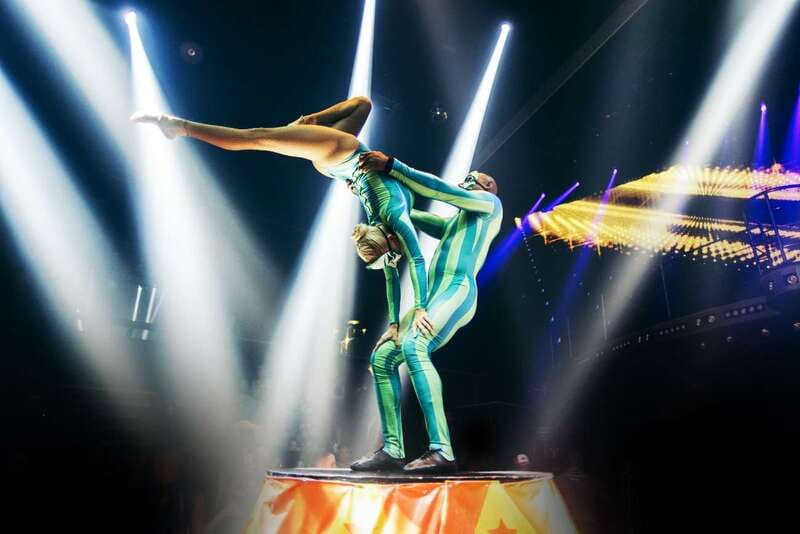 Cancun: Coco Bongo Nightclub Experience - Drinks, snacks, and service inside the club
