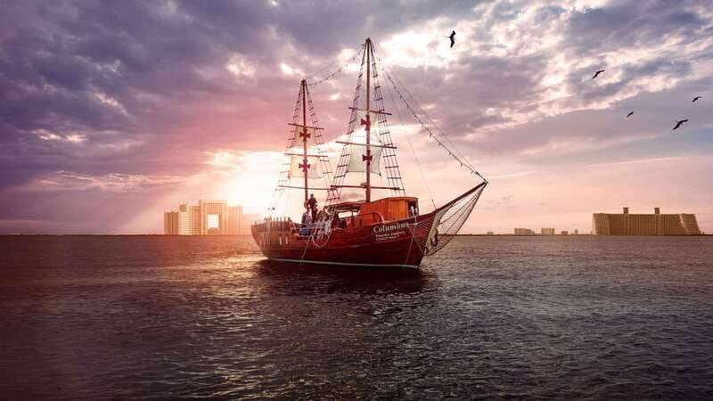 Cancun: Columbus The Romantic Dinner Cruise - Why sunset changes the whole mood