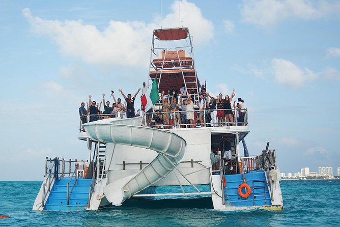 Cancun Dancer Cruise to Isla Mujeres with Snorkeling and Lunch - El Meco reef and the water time