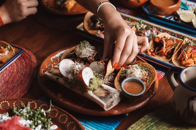 Cancun Guided Unlimited Taco Lunch & Shopping Experience - The guides can add real value