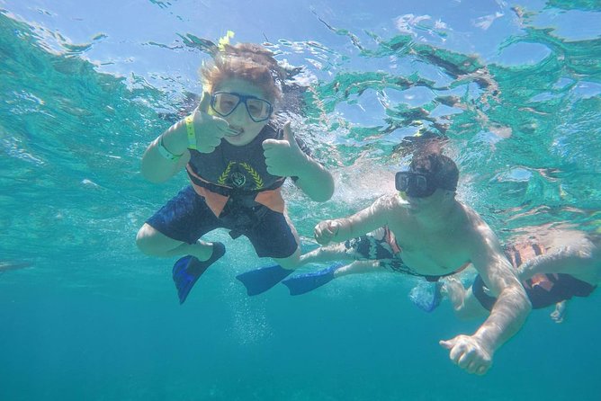 Cancun Half-Day Sailing Catamaran Cruise to Isla Mujeres - Group size, timing, and communication