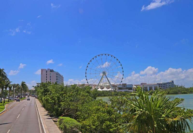 Cancún: Hop-on Hop-off Bus Tour with Submarine Trip - Should you book it?