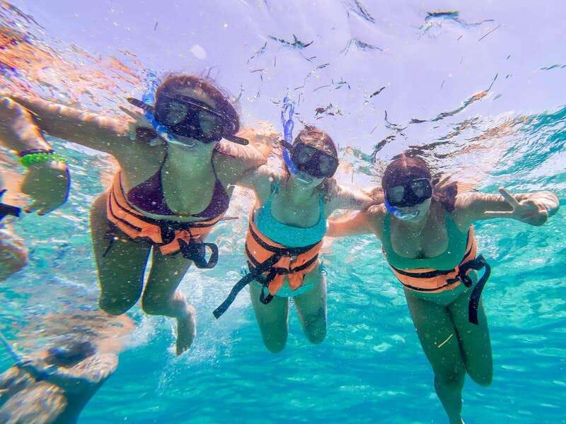 Cancun: Isla Mujeres Catamaran Tour with Open Bar of Drinks - Sailing the Mexican Caribbean