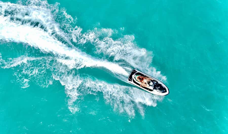 Cancun: Jet Ski Rental in Ocean Side - Staff, group size, and the human side