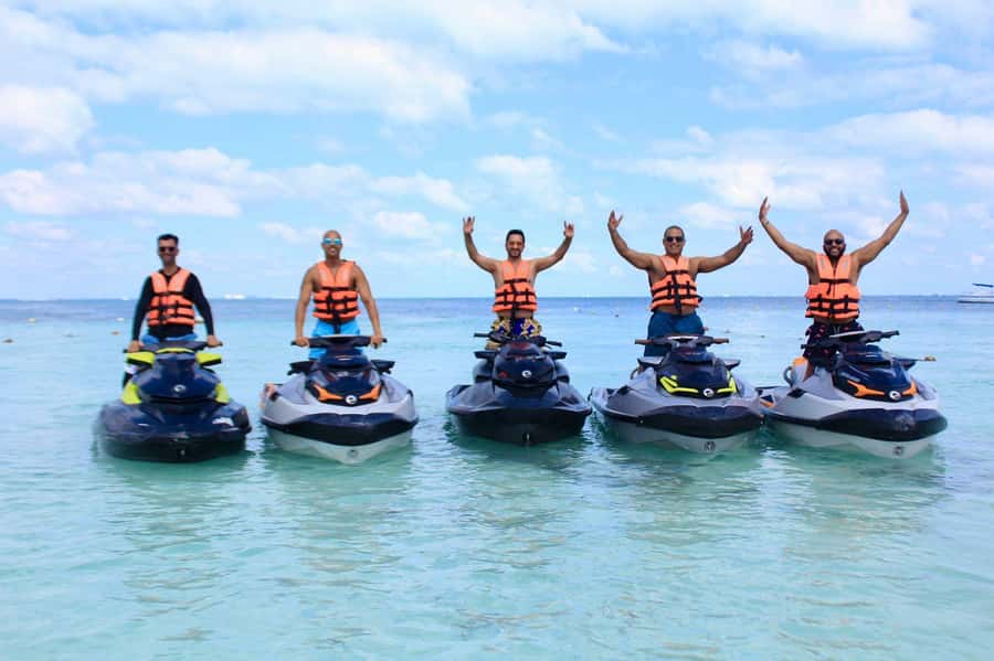 Cancun: Jet Ski Rental in Ocean Side - Who should book this experience?
