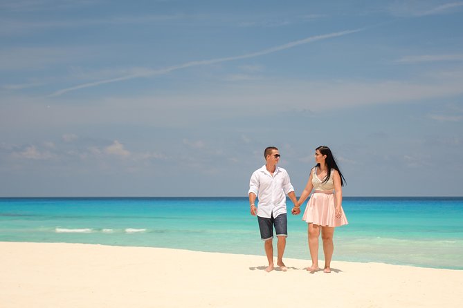 Cancun Photo Session - The two-minute walk to the beach