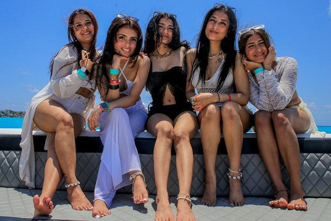 Cancun Private Catamaran to Isla Mujeres with Buffet & Open Bar - Is $1,595 a fair price?