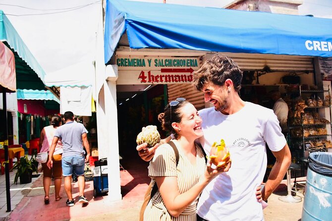 Cancun Private Foodies Market Tour and Street Food - Meeting your guide at Theatre October 8