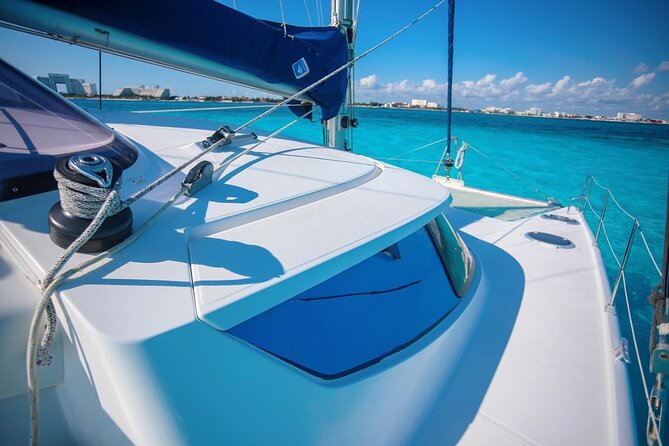 Cancun Sailing Catamaran Islas Mujeres With Luxury Beach Club - Food and drinks included in the $76 price