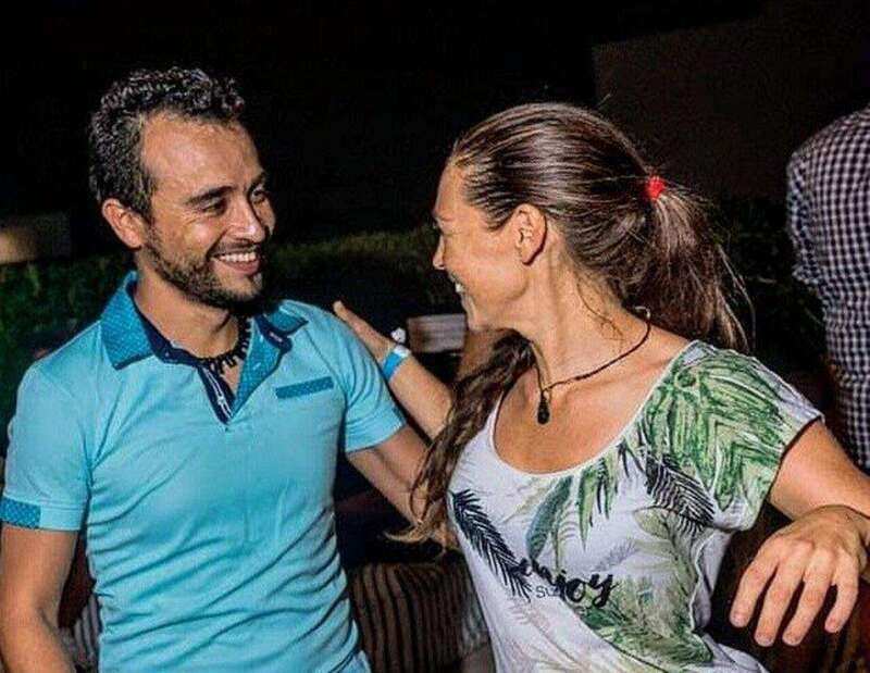 Cancun: Salsa/Bachata Group Class - Choosing between salsa and bachata