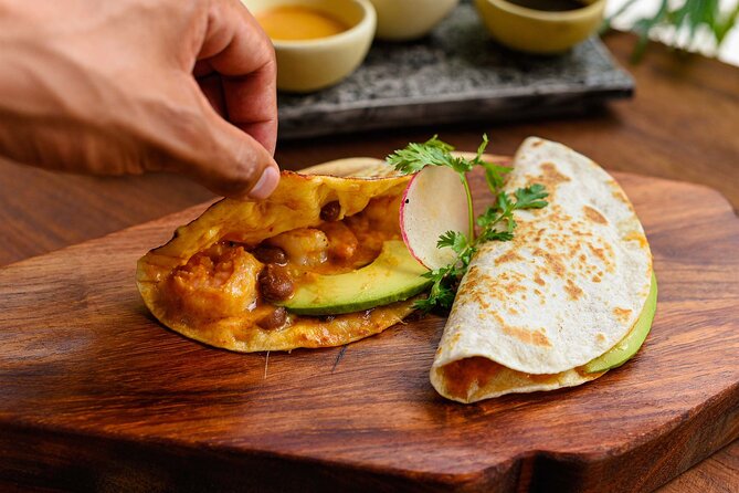 Cancun Seafood Lovers Tour - Timing, meeting point, and getting there