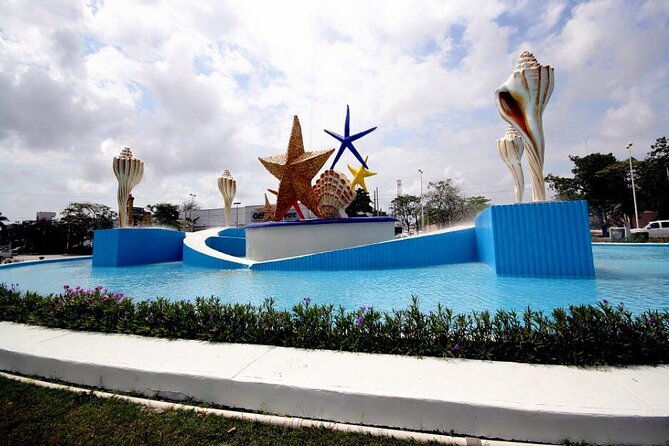 Cancun Shopping Private Guided Tour & City Sightseeing - Finding souvenirs at Mercado 28