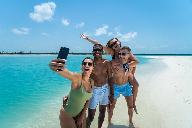 Cancun: Speedboat tour to a Virgin Beach - Driving your own boat through Chacmuchuc Lagoon