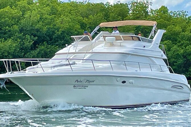 Cancun Yacht Tour - SEARAY YACHT 46 FT GREAT FOR SUNSET 15 PEOPLE MAX 25P9 - Leaving through Nichupté Lagoon