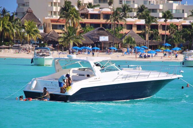 Cancun yachts rental BEATIFUL YACHT 46FT, 15 PAX MAX 25P6 - A private yacht, not a shared Cancun cruise