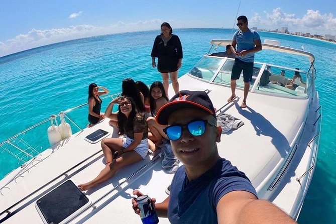 Cancun yachts rental BEATIFUL YACHT 46FT, 15 PAX MAX 25P6 - Crew, comfort, and the practical details