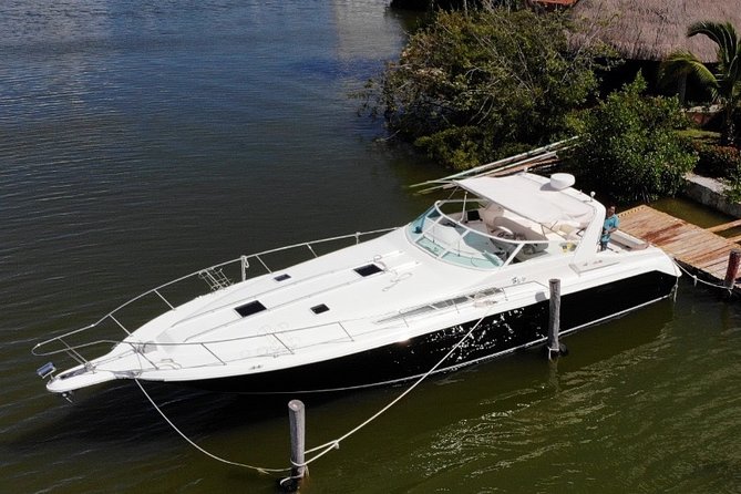 Cancun yachts rental BEATIFUL YACHT 46FT, 15 PAX MAX 25P6 - The best way to plan your boat day